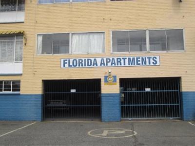 Apartment / Flat For Sale in Florida, Roodepoort