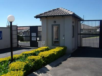 Townhouse For Sale in Amorosa, Roodepoort