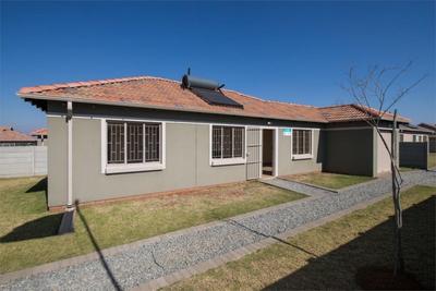 Cluster House For Sale in Albertsdal, Alberton